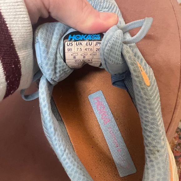 HOKA Clifton 9 Shoes - Picture 6 of 7